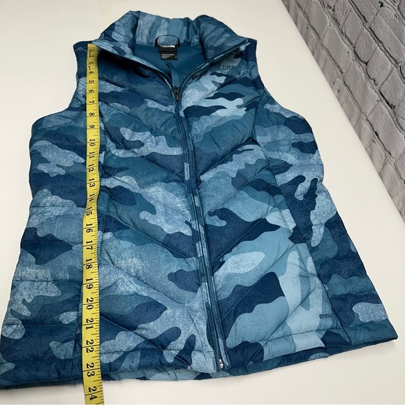 The North Face Womens Alpz 2.0 Blue Camo Mallard Down Puffer Vest 550 Sz small - Picture 5 of 12
